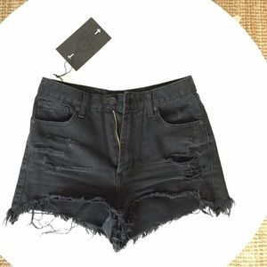 UNIF BLACK HIGH WAISTED SHORTS
